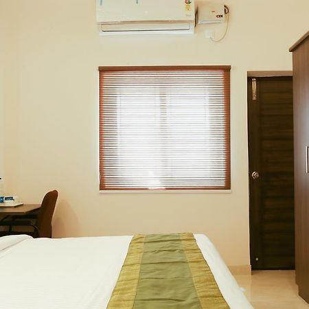 Treebo Hi Line Apartments Kalapatti โคอิมบาทอร์ ภายนอก รูปภาพ