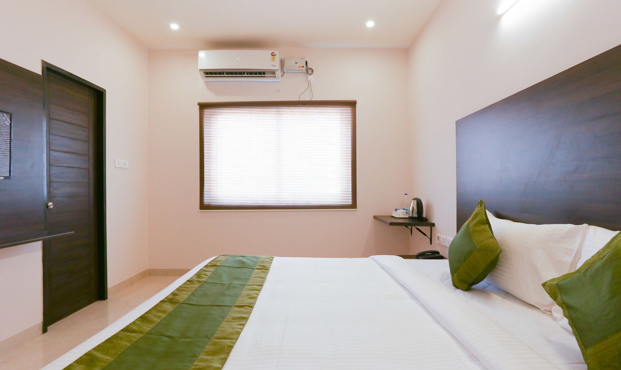 Treebo Hi Line Apartments Kalapatti โคอิมบาทอร์ ภายนอก รูปภาพ